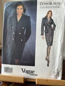Vogue 1022 Size 8-10-12