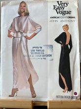 Load image into Gallery viewer, Vintage Vogue 2075 Size 10 Designer Original John Anthony