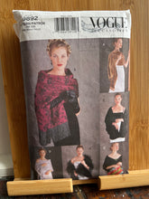 Load image into Gallery viewer, Vintage Vogue #9892 Shawls Pattern Cut