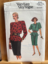 Load image into Gallery viewer, Vintage Vogue #9742 Size 6-8-10