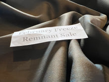 Load image into Gallery viewer, FF#73  Green Shot Super 130&#39;s 100% Wool Gabardine Remnant 75% Off