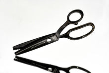 Load image into Gallery viewer, 9&quot; Midnight Edition LDH Pinking Shears