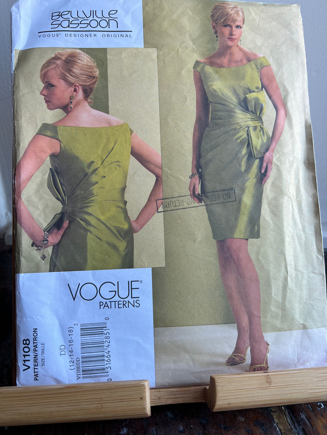 Vintage Vogue #1108 Size 12-14-16-18 Cut Size 18