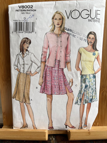Vintage Vogue #8002 Size 12-14-16 Cut size 16