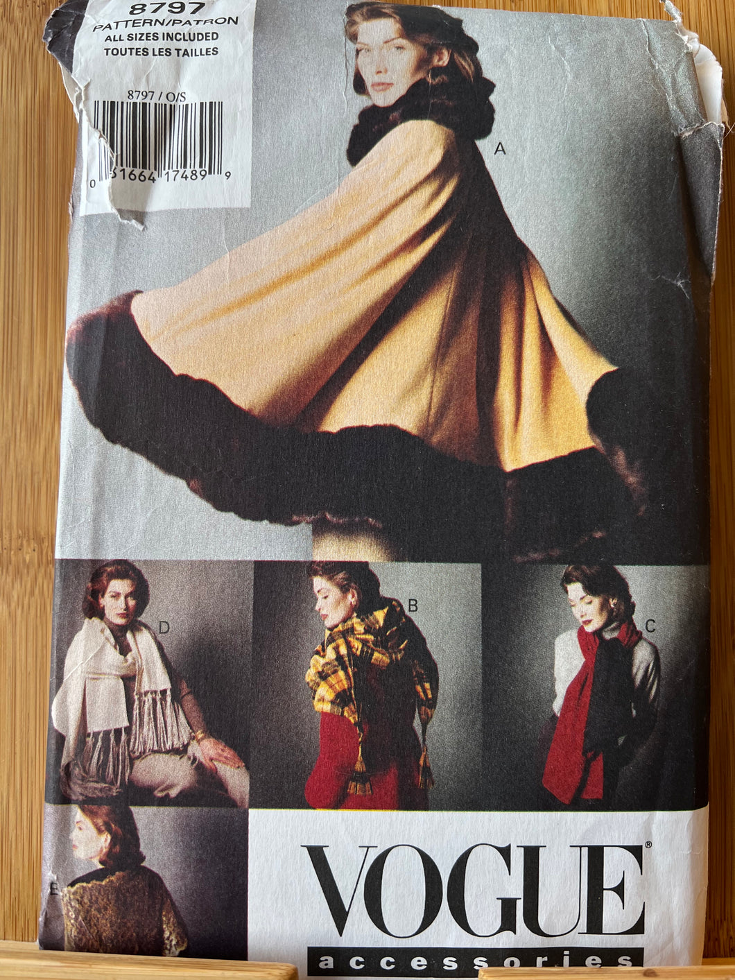 Vogue 8797 Accessories Cape Wrap One Size Uncut
