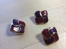 Load image into Gallery viewer, Purple &amp; Fuchsia Square Button.   Price per Button