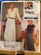 Load image into Gallery viewer, Vintage Vogue #2035 Tamotsu Size 8-10-12