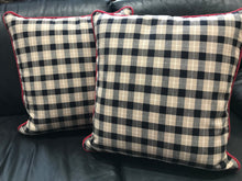 Load image into Gallery viewer, Plaid Piped Pillow Cover