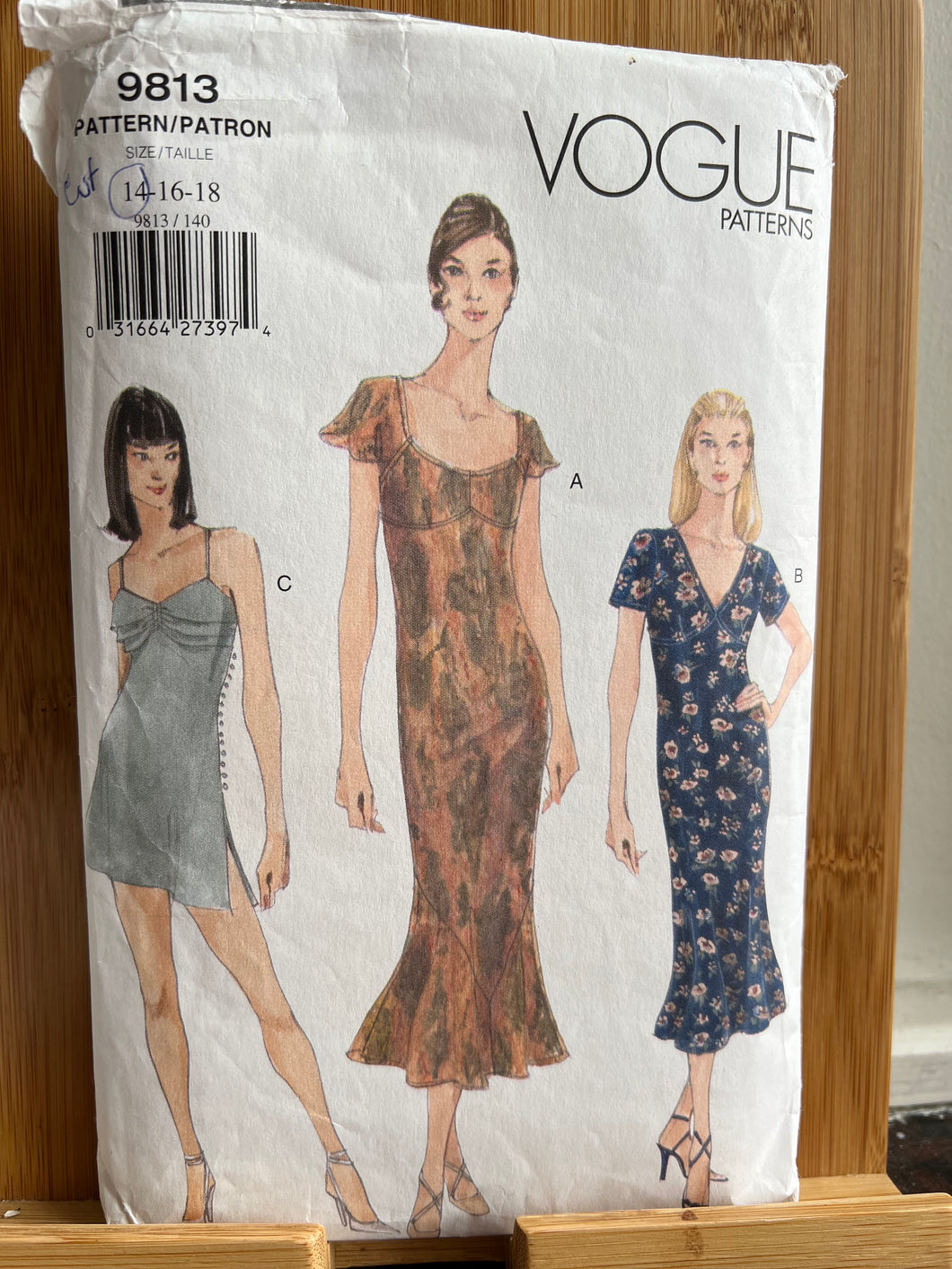 Vintage Vogue #9813 Size 14-16-18 Cut Size 14