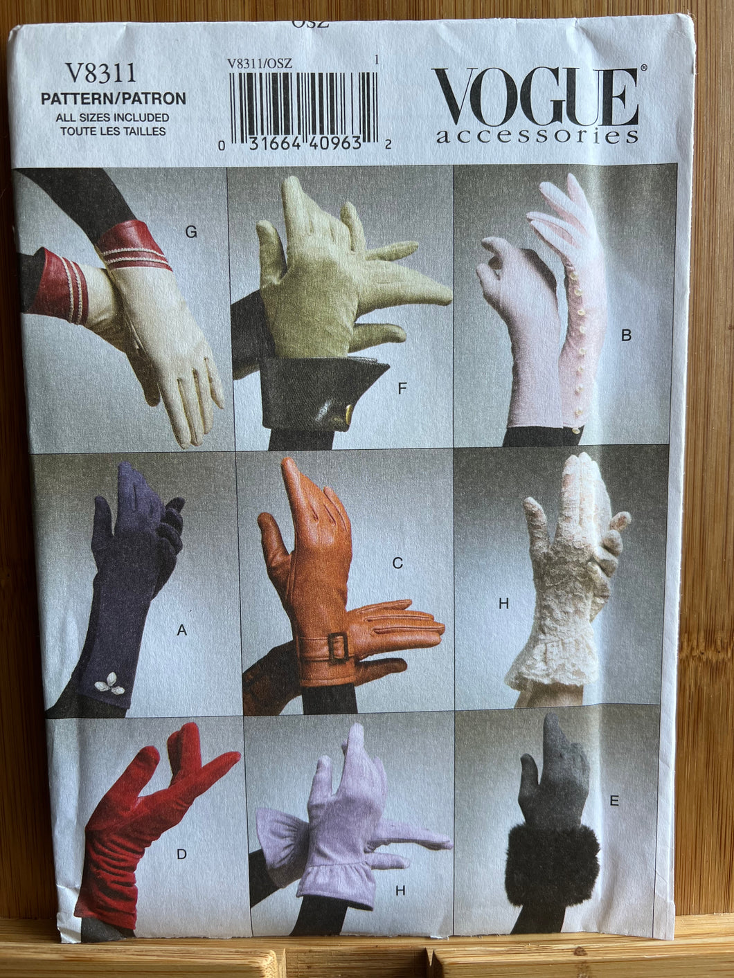 Vogue 8311 Gloves all Sizes