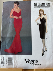 Vogue 1367 Tom & Linda Platt Size 14-16-18