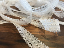 Load image into Gallery viewer, Double Scalloped Lace Trim.    1/4 Metre Price
