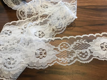 Load image into Gallery viewer, 2 1/2&quot; Scalloped Floral Lace Trim.   1/4 Metre Price