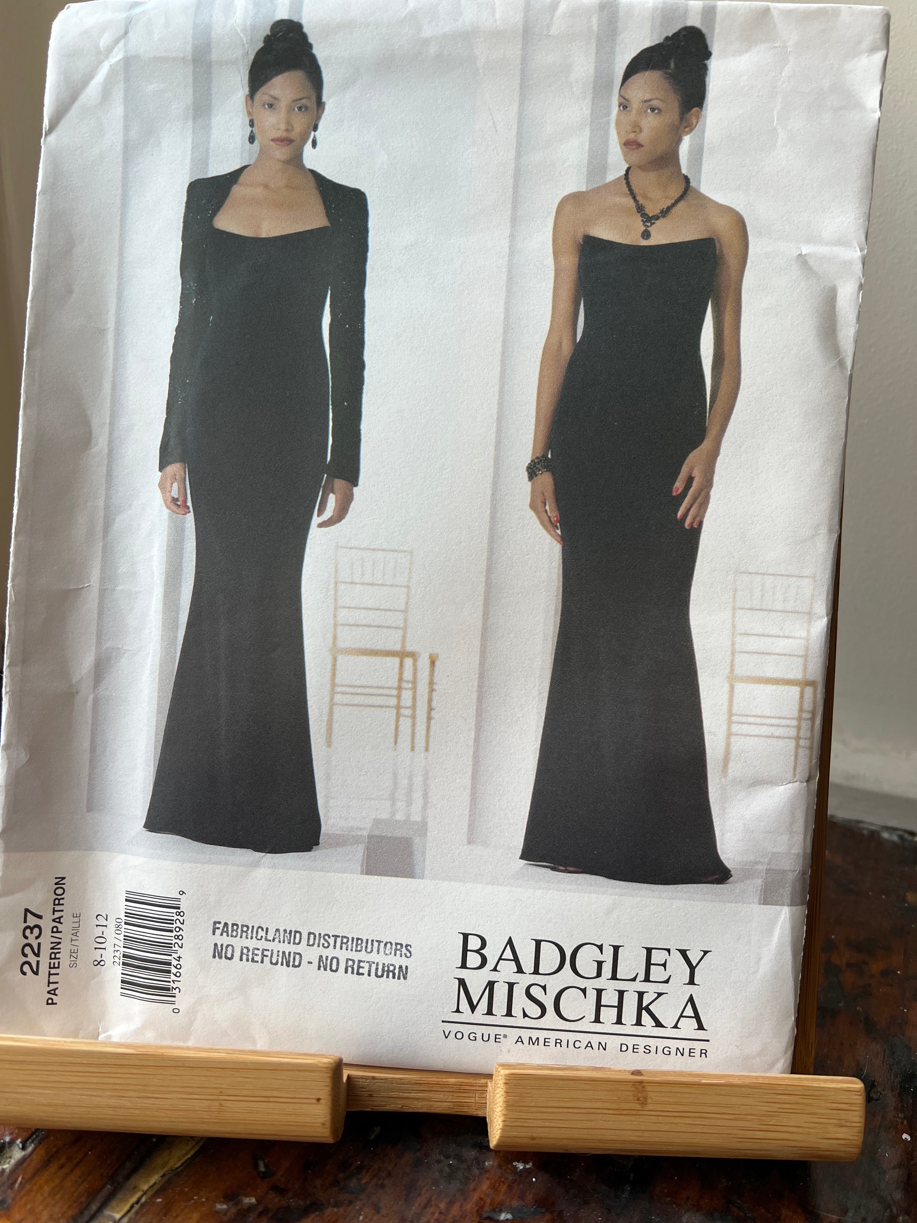 Vogue 2237 Size 8-12 – Darrell Thomas Textiles