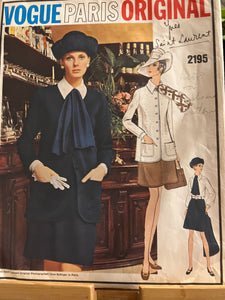 RARE Vintage Vogue #2195 Yves Saint Laurent Size 8