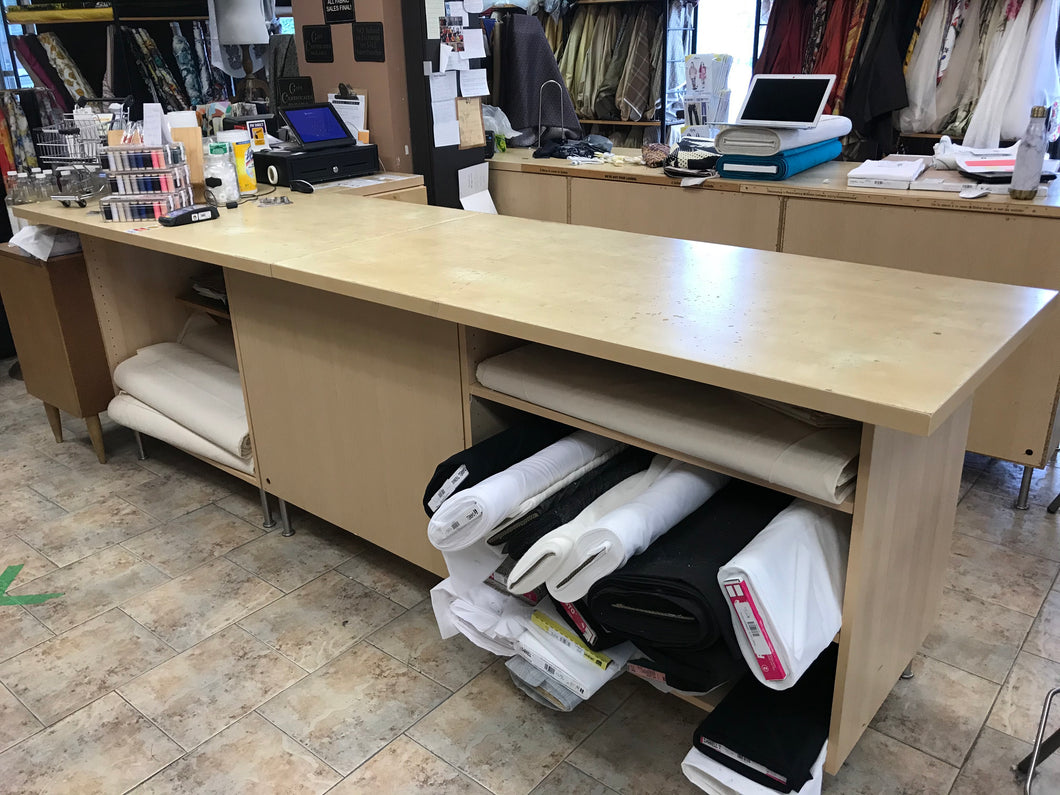 Store Cutting table
