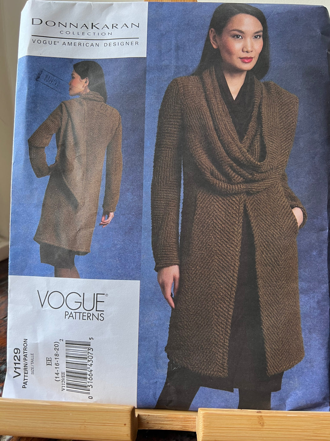 Vogue 1129 Size 14-16-18-20